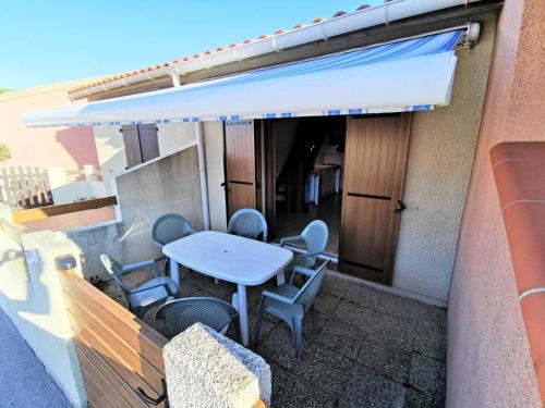 Résidence Maisons De La Plage - Villa deux pièces mezzanine avec terrasse pour 7 personnes à Port Leucate. Réf: 1MPL 162 MAE-6144
