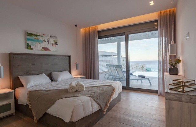 R 1217 Vivar Villa Faros With Veranda, Side Sea View & Safe Deposit Box
