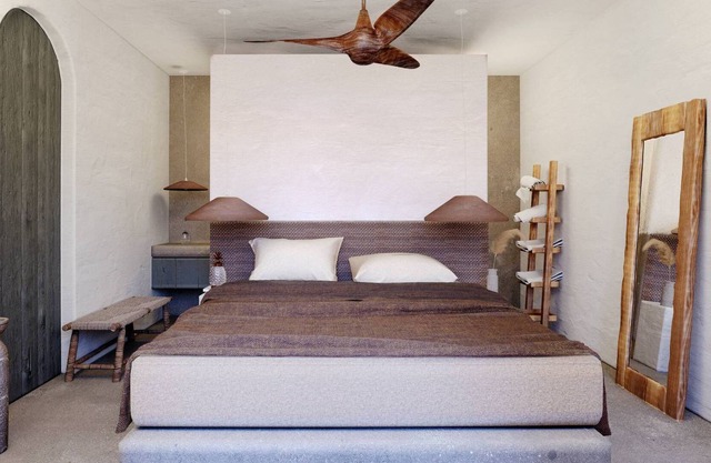 R 1487 Two Bedroom Villa with Garden View, Soundproof Windows & House Wine and Fruit Basket upon arr