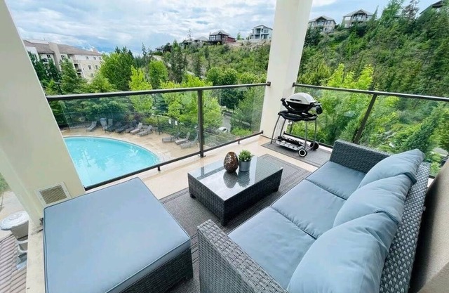 R&R Haven at Pinnacle Pointe Resort! Close to golf, wineries, beach, and skiing!