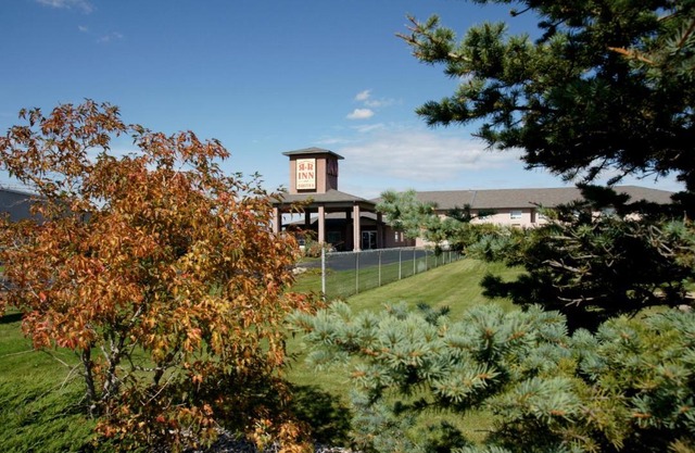 R&R Inn & Suites