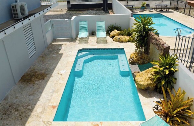 R&V Combate Beach House for 12 with Private Pool