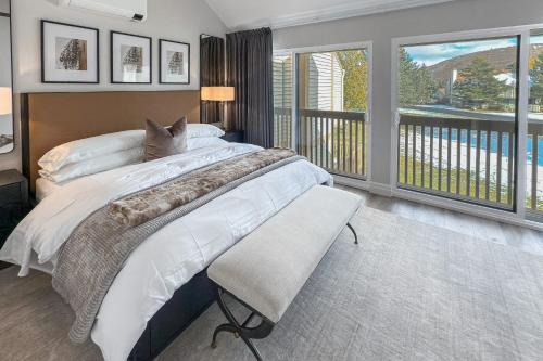 Racquet Club Retreat Near Trails MARC & Free Bus