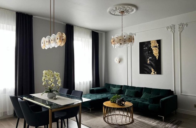 Raina apartment Gold