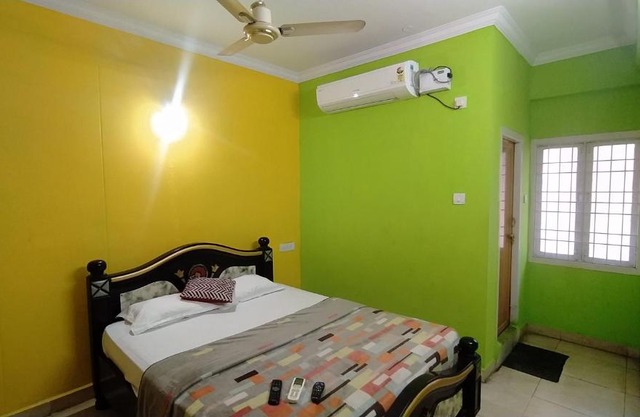 Rajas Guest House