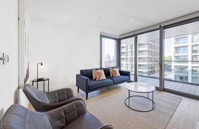 Rare Find - Luxury Central Apartment