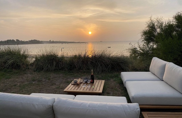 Rare#Villa les Pieds dans l'Eau # Panoramic view#Direct beach access#