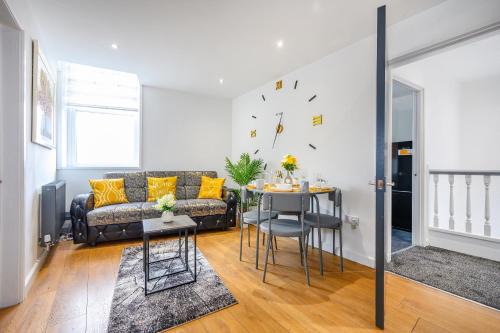 -RC83- For your relaxed,Cosy stay,Free Parking