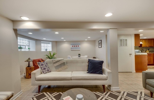 Recently Renovated 2 Bedroom Close to Palmer Square Park by AllSet Turnover