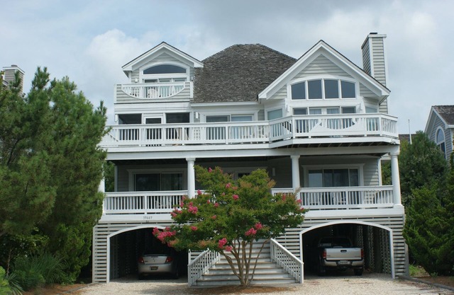 Recently Renovated, Spectacular,Pool,Steps to Private Beach,Multi Million $ Home