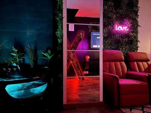 Red love-room/Balnéo & plus !