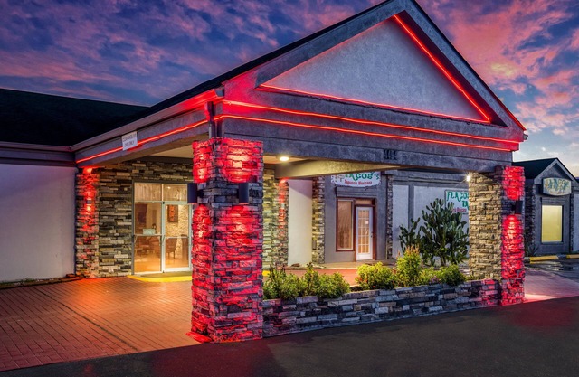 Red Roof Inn Savannah - Richmond Hill/I-95