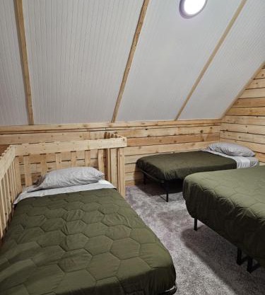 Red Salmon Retreat, Cabin 8 at Lower Kenai Lodge