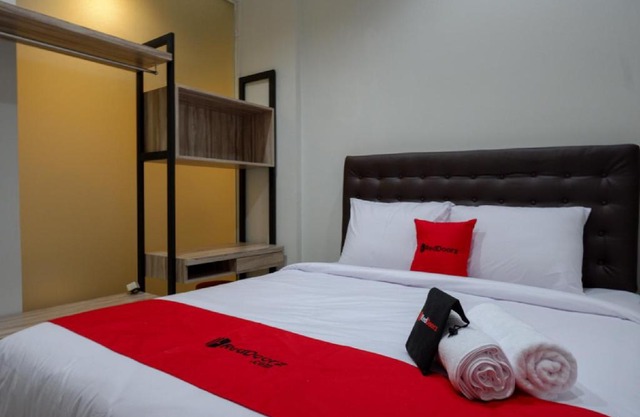 RedDoorz @ Jalan Kartini Semarang