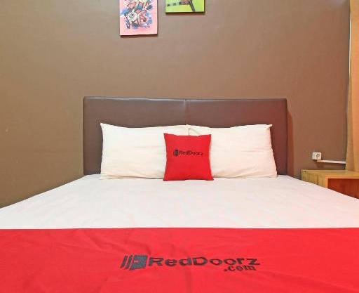RedDoorz near Pojok Beteng Prawirotaman