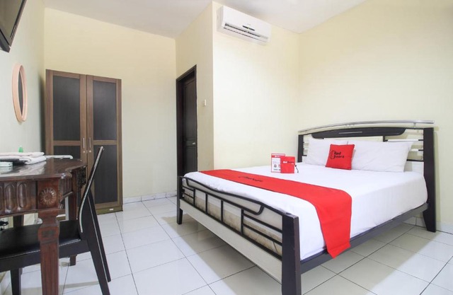 RedDoorz near RS Sarjito Yogyakarta 2
