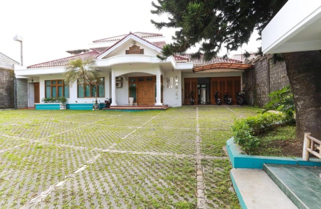 RedDoorz Syariah near Alun Alun Magelang Bayeman