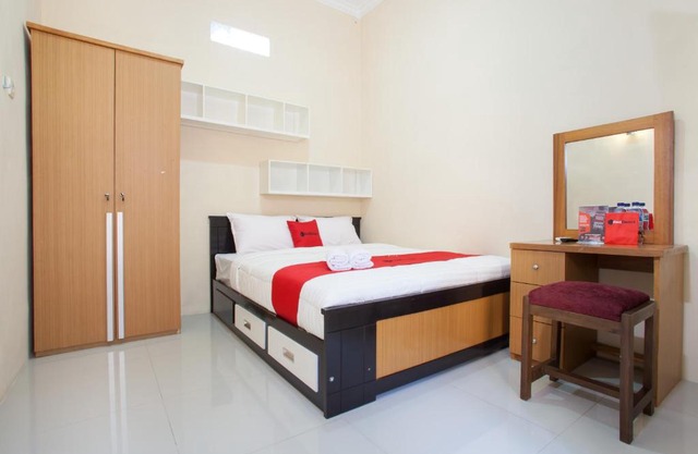 RedDoorz Syariah near UNTAG Banyuwangi