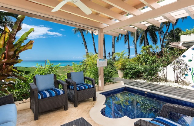 Reeds House 1 in Carlton, St James by Personal Villas - Bright and Breezy Condom