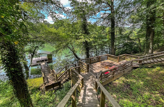 Reel Comfort Cabin ~ on the Little Red River
