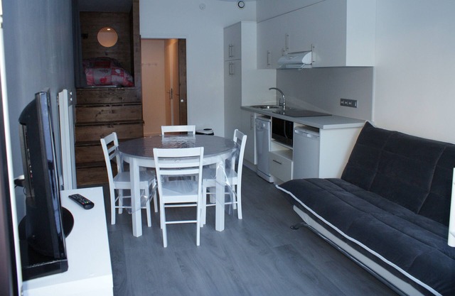 Refurbished 3* studio for 4 people in town center