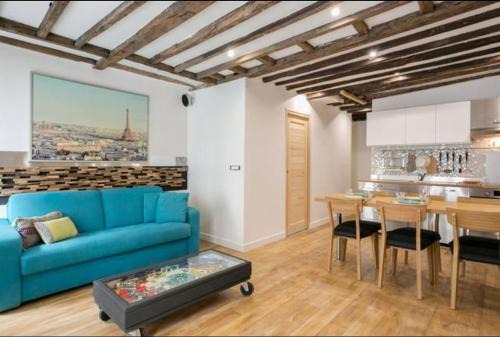 Relais Cocorico "Oeuf" Family Suite with AC