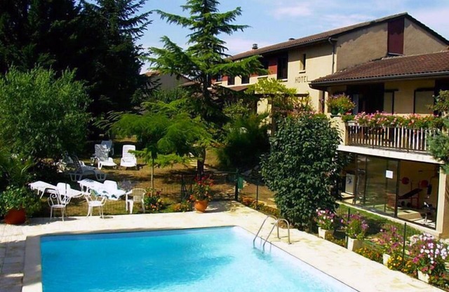 relais de frjeeroques
