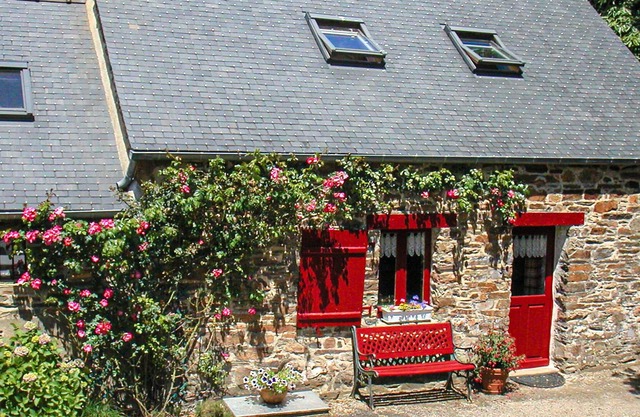 Relax in a green environment in the center of Brittany.