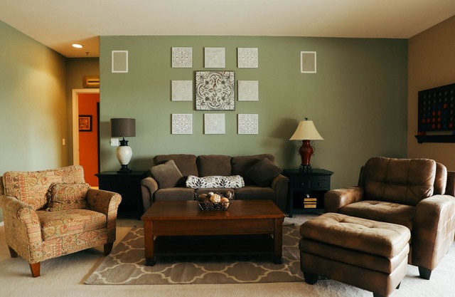 Relax in beautiful mountain serenity while planning your local adventures.