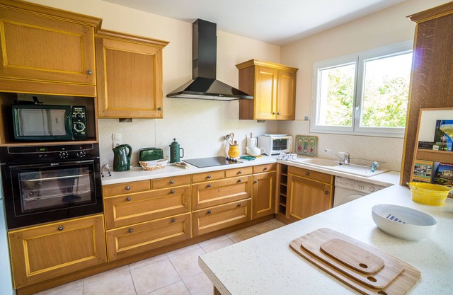 Relax in comfort & style in the beautiful Aude valley