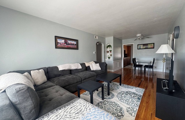 Relax In Tosa—Near Downtown MKE!