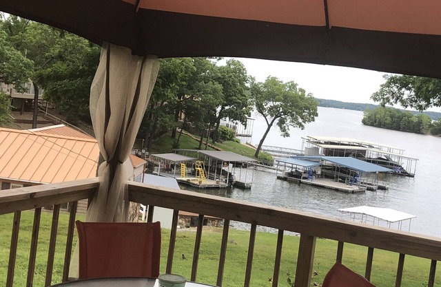 Relax or telework from Hilltop Cottage Lake of the Ozarks