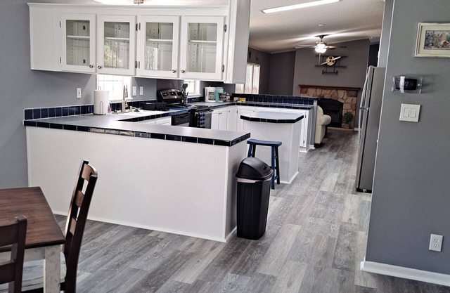 Relax, Recharge, and Reconnect in Style – Modern Comfort Meets Small-Town Charmn