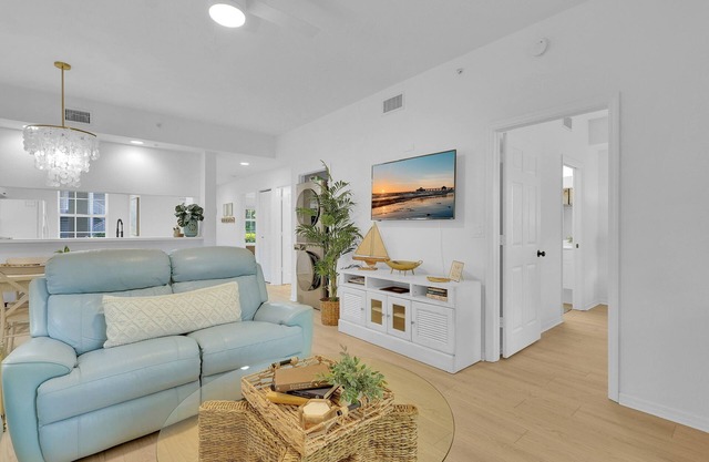 Relax & Unwind in Bonita Springs – Stylish Condo Near Beaches, Dining & Golf!