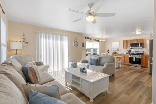 Relaxing Lagoon Home in Little Egg Harbor