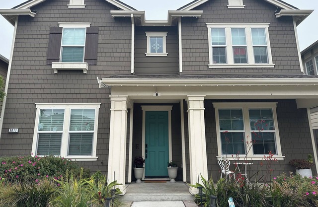 Relaxing 1-bedroom, 1-bathroom Studio in Marina near Monterey Car Week events!