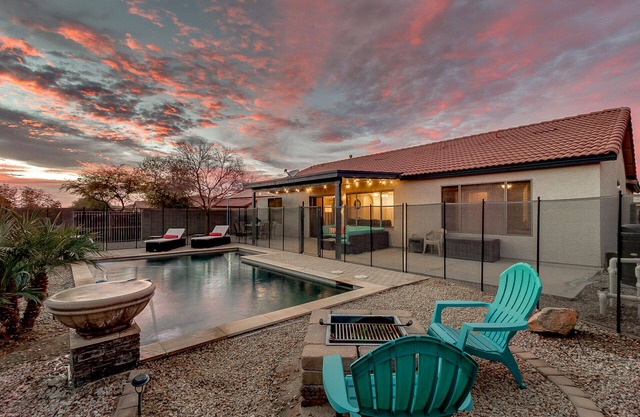 Relaxing 4 Bedroom Home with Sparkling Heated Pool!