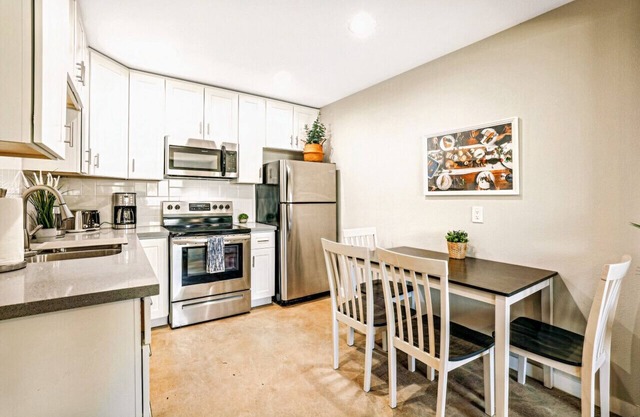 Relaxing Desert Botanical 2 Bedroom In Biltmore