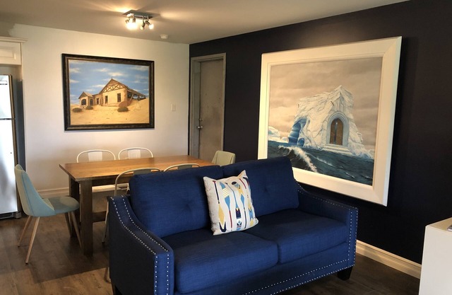 Relaxing, fun family lakefront retreat - 30 mins to Halifax!