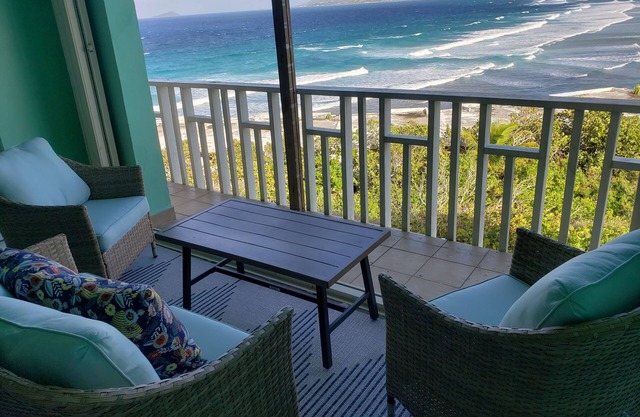 Relaxing Ocean View at Family-Friendly Condo with Pool