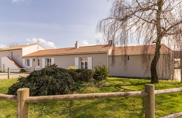 Renovated Farmhouse Near the Sea with Garden, WiFi, and Family Amenities