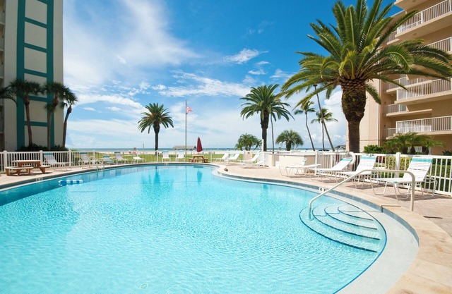 Renovated 1 Bed/1 Bath Condo on Siesta Beach!