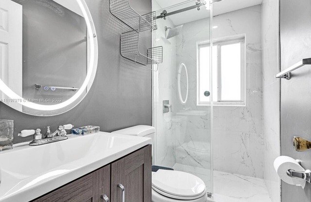 Renovated 1 Bedroom/1Bath with Washer and Dryer