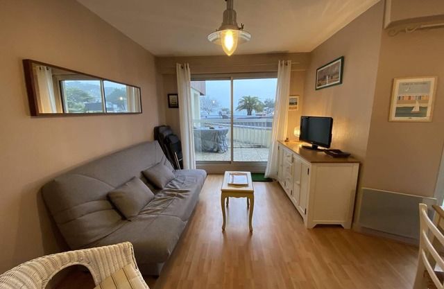 Renovated apartment located beach of Trestraou in PERROS-GUIREC