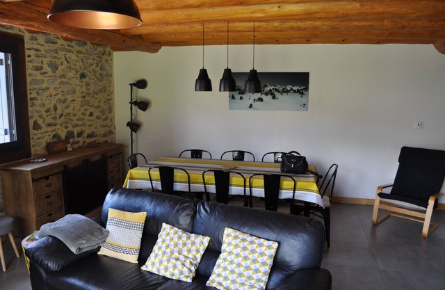 Renovated barn 8p - LOURON Valley, near Lake Génos Loudenvielle and Balnéa
