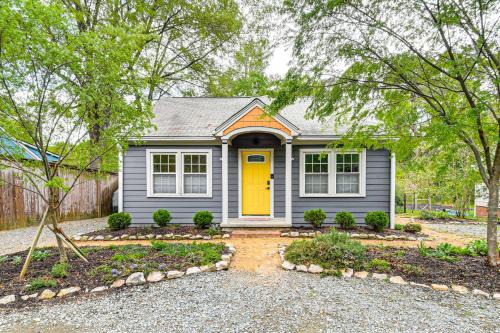 Renovated Carrboro House with Deck and Fire Pit!