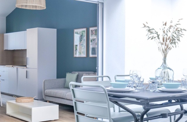 Renovated house in the Arago district of Les Sables sleeps 6