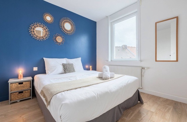 Renovated house with terrace 3 bedrooms.