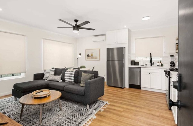 Renovated Mission Beach 2bd Apartment w/Parking!