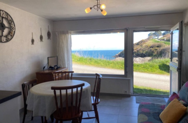 Renovated studio 20m from the beach in Le Palais, well-equipped